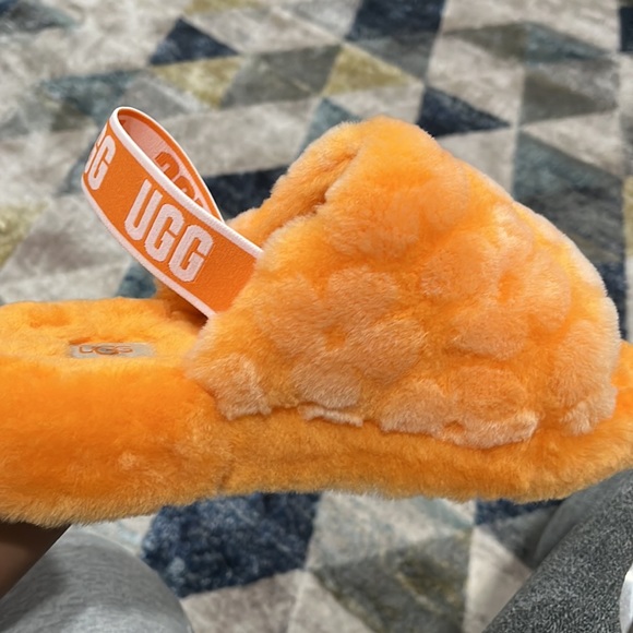 Ugg Fluff Yeah Slides - Picture 4 of 7